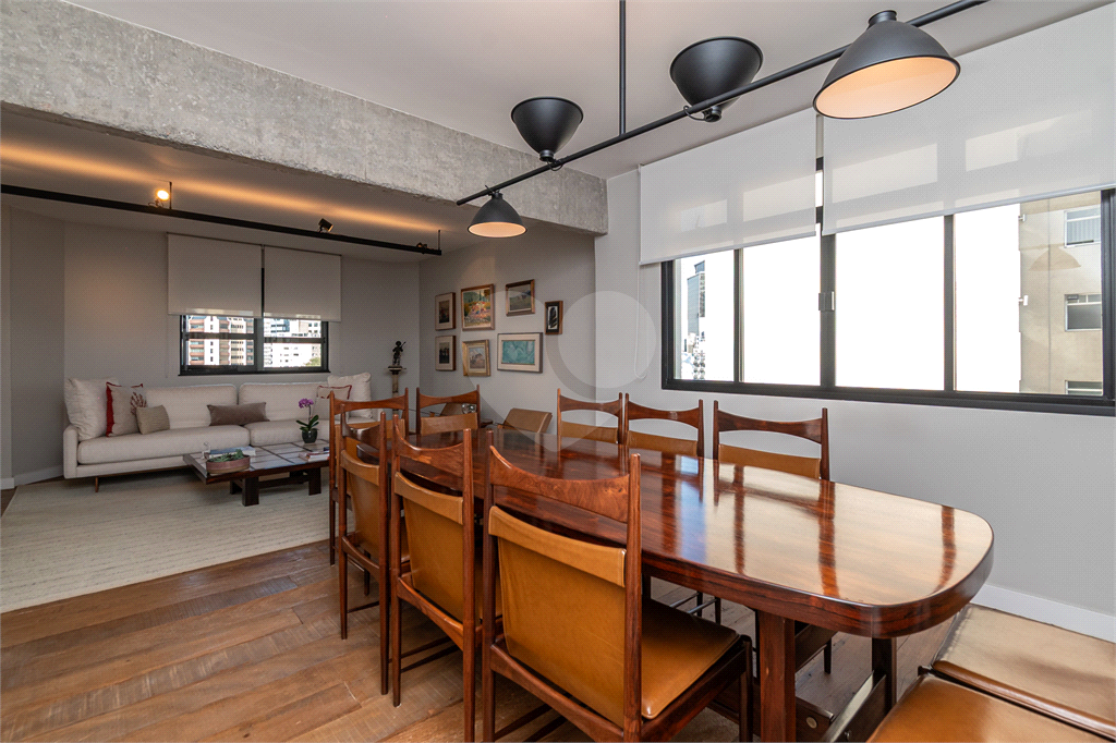 APARTAMENTO em PINHEIROS