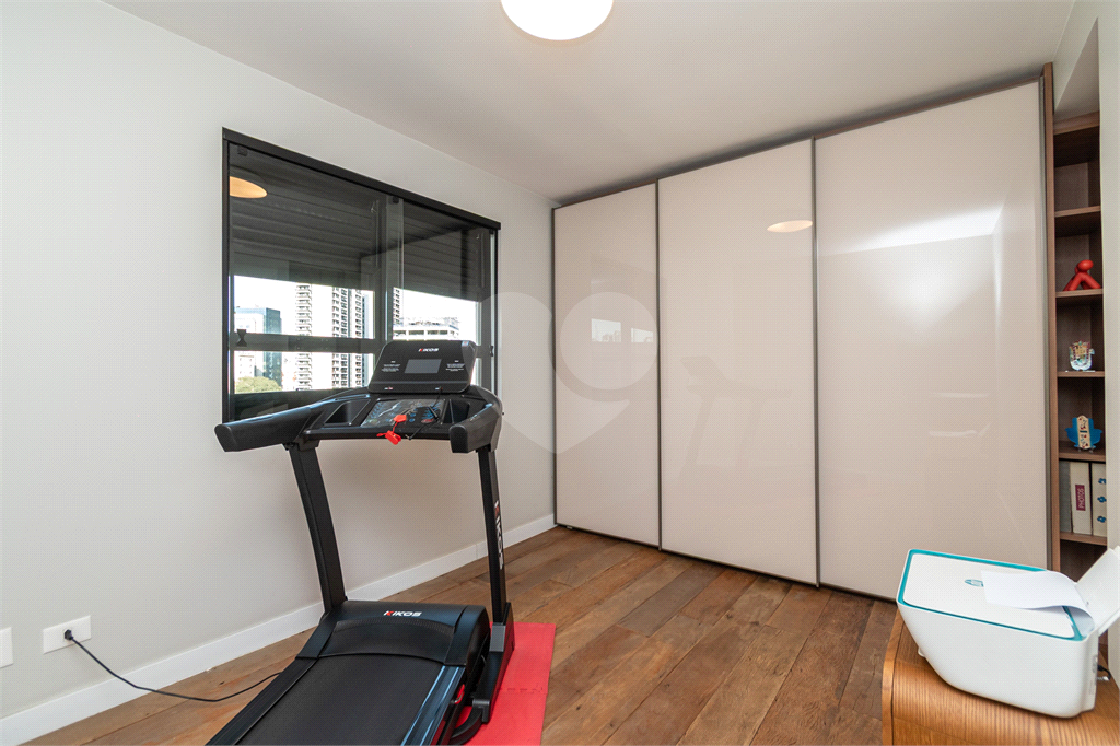 APARTAMENTO em PINHEIROS