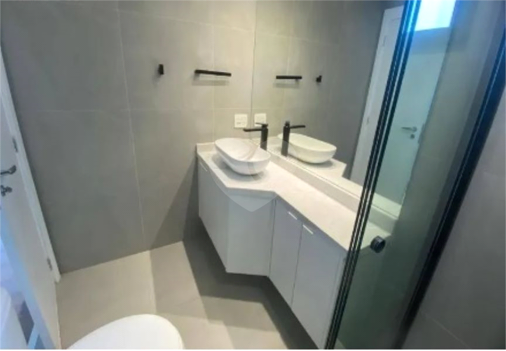 Apartamento em Pinheiros novo e pronto em andar alto