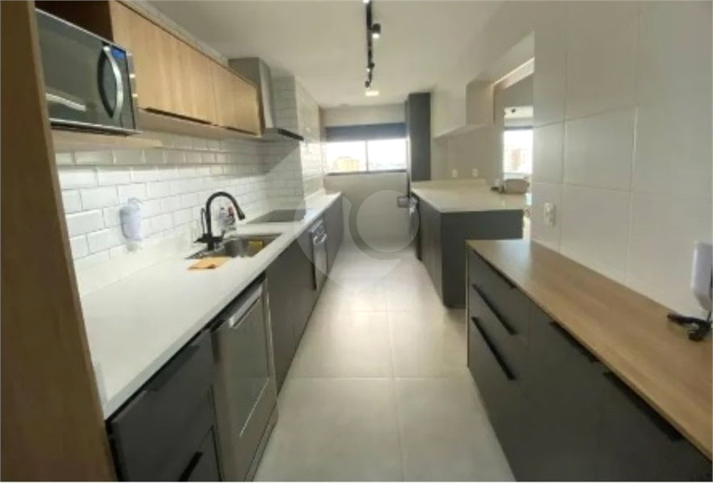 Apartamento em Pinheiros novo e pronto em andar alto