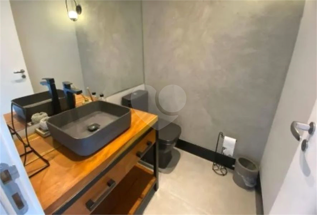 Apartamento em Pinheiros novo e pronto em andar alto