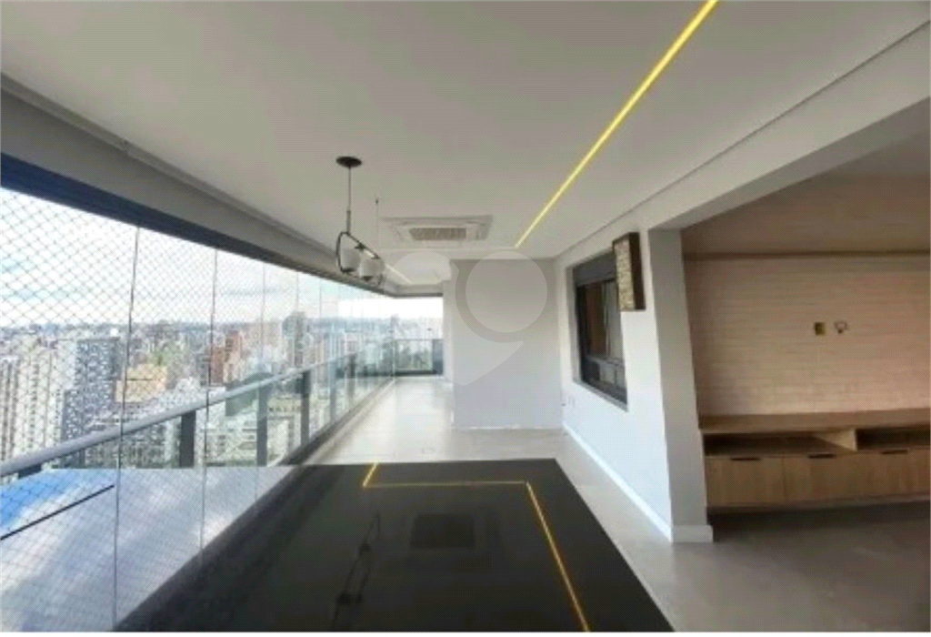 Apartamento em Pinheiros novo e pronto em andar alto