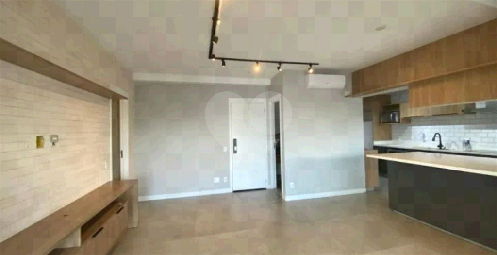 Apartamento em Pinheiros novo e pronto em andar alto