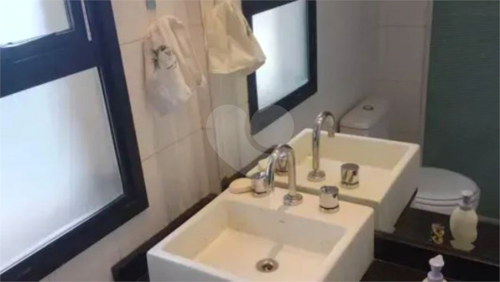 Apartamento em Pinheiros 84m² com 2dorm 1suíte e 2vg espetacular.
