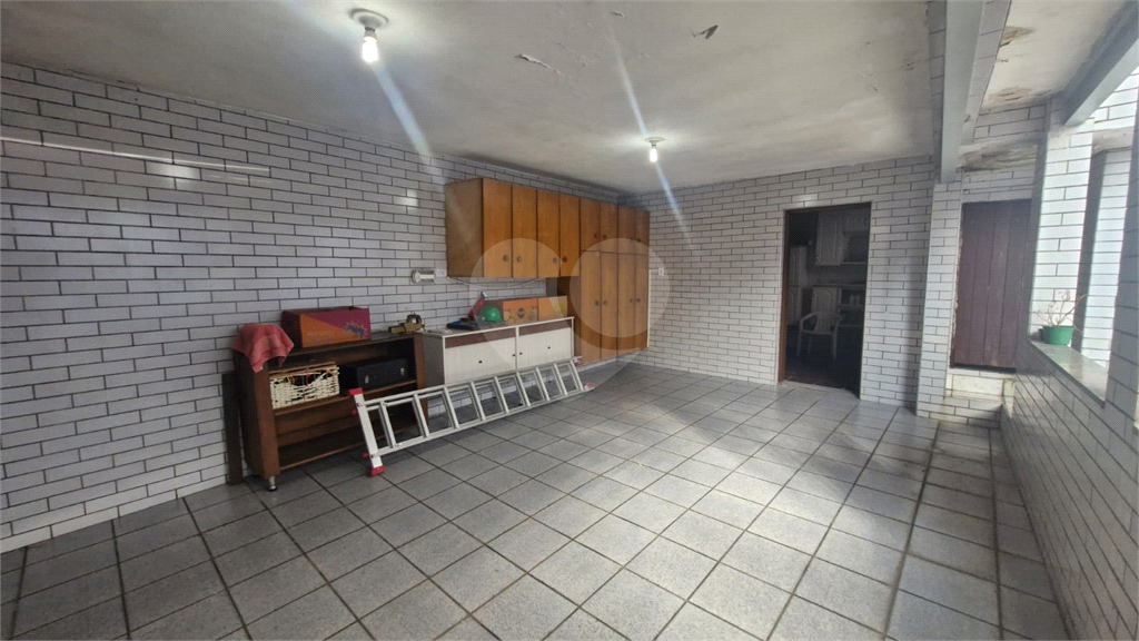  Casa Assobradada de Esquina a Venda | 3 dorm ( 1 suite ) 250 m² | 1 Vaga em Iterlagos