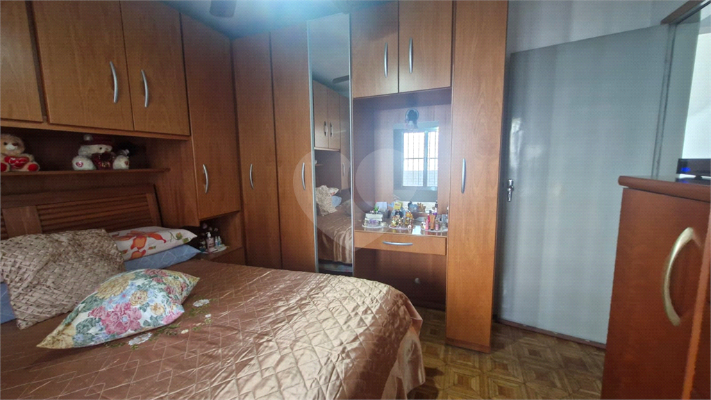  Casa Assobradada de Esquina a Venda | 3 dorm ( 1 suite ) 250 m² | 1 Vaga em Iterlagos