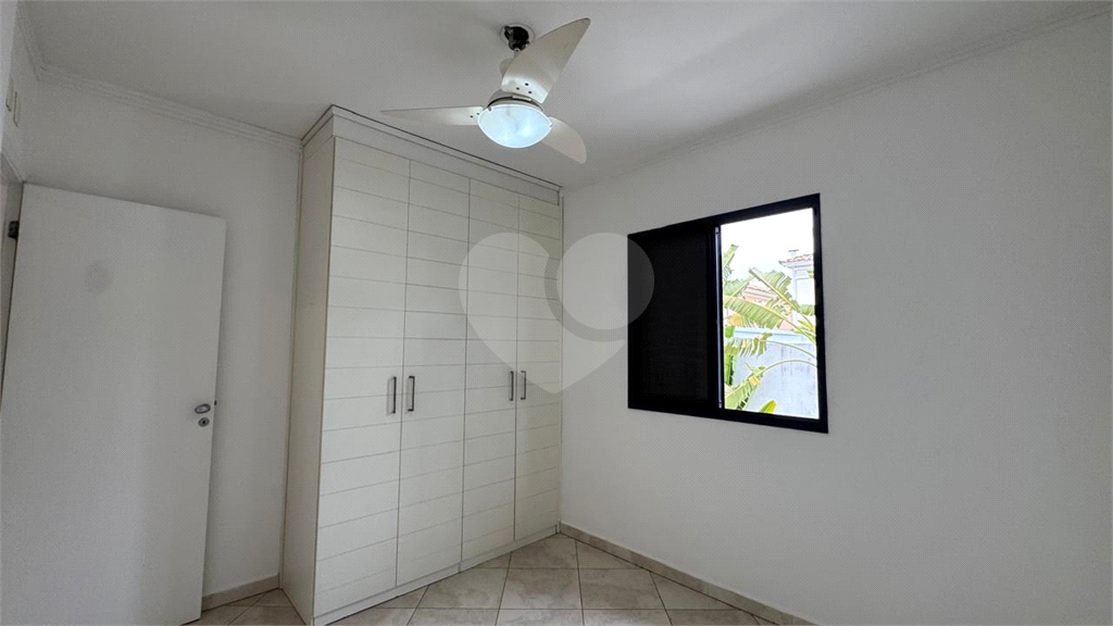 Sobrado 3 Domitórios e (uma suíte) - 192m² - 2 Vagas cobertas - Tamboré 6 - Alphaville