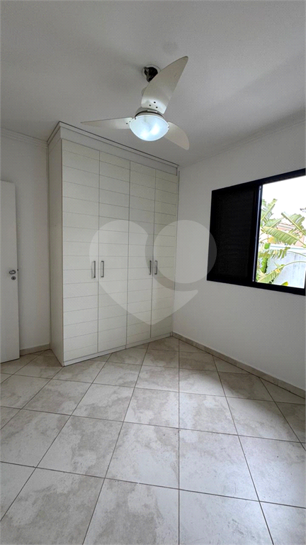 Sobrado 3 Domitórios e (uma suíte) - 192m² - 2 Vagas cobertas - Tamboré 6 - Alphaville