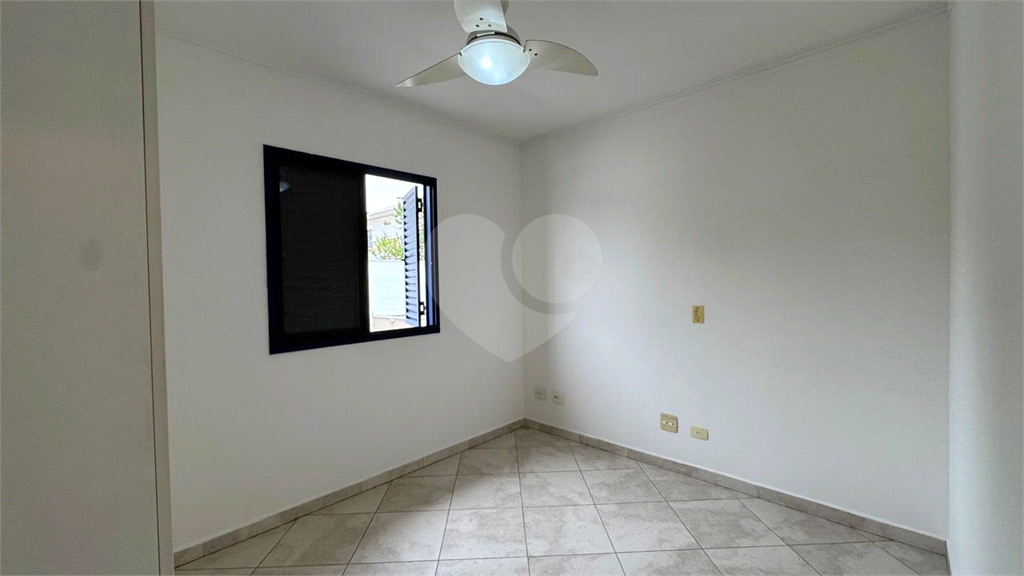Sobrado 3 Domitórios e (uma suíte) - 192m² - 2 Vagas cobertas - Tamboré 6 - Alphaville