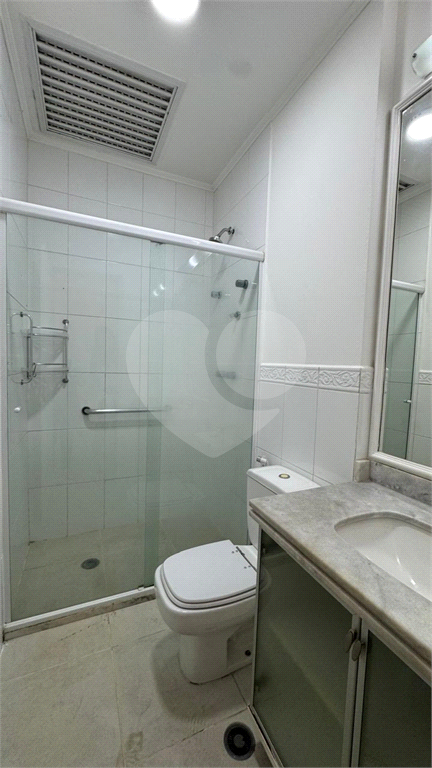 Sobrado 3 Domitórios e (uma suíte) - 192m² - 2 Vagas cobertas - Tamboré 6 - Alphaville