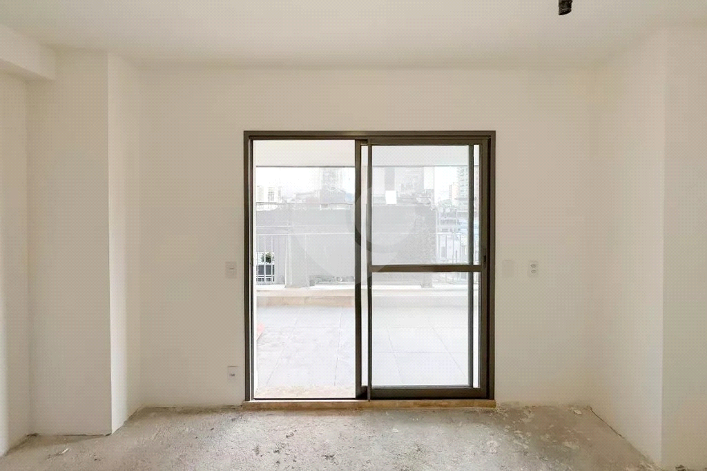 Apartamento com 1 dormitório próximo ao metrô Linha Verde.