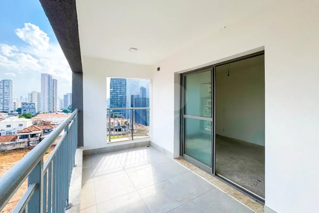 Apartamento com 1 dormitório próximo ao metrô Linha Verde.