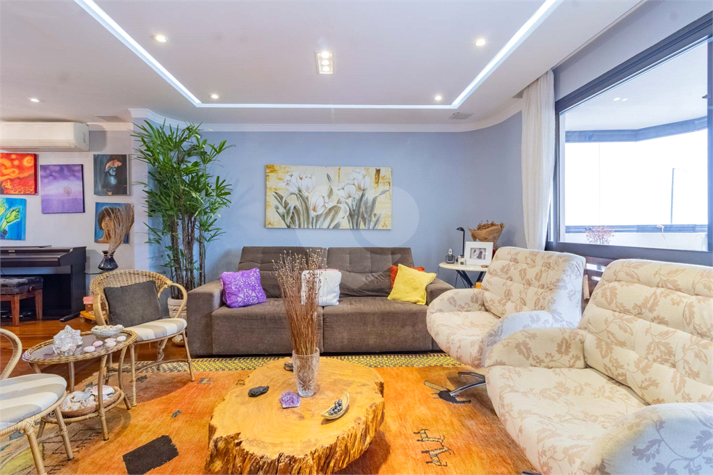 APARTAMENTO em HIGIENÓPOLIS