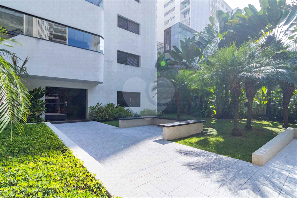 APARTAMENTO em HIGIENÓPOLIS