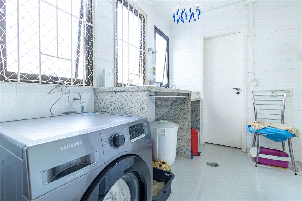 APARTAMENTO em HIGIENÓPOLIS