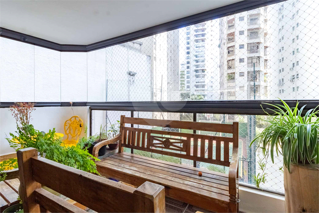 APARTAMENTO em HIGIENÓPOLIS
