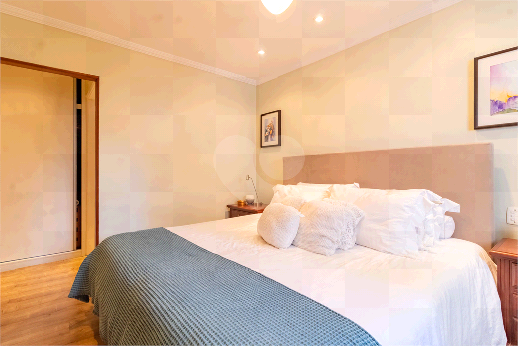 APARTAMENTO em HIGIENÓPOLIS