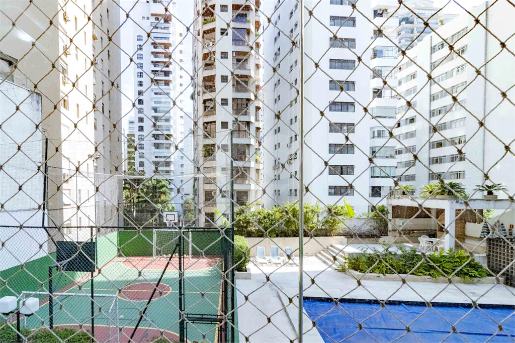 APARTAMENTO em HIGIENÓPOLIS