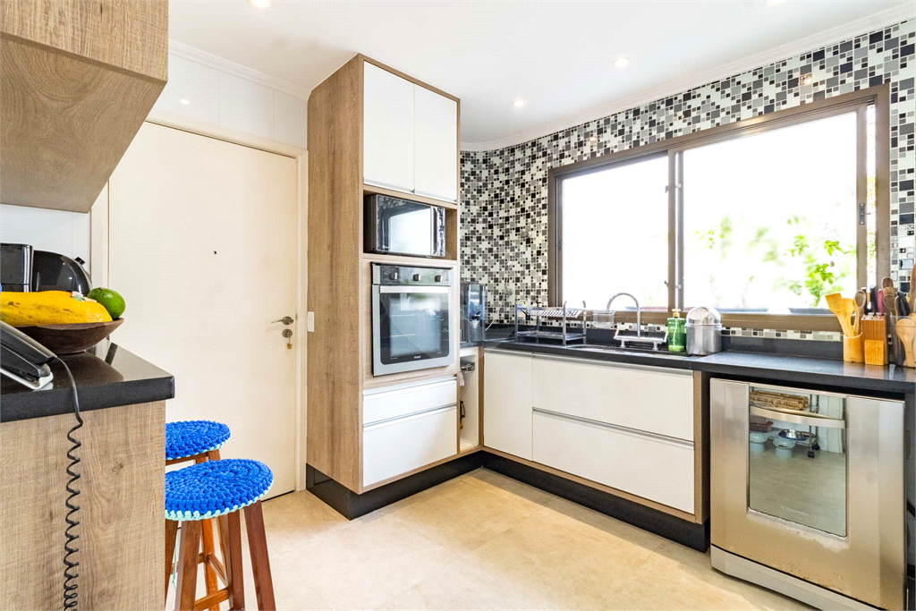 APARTAMENTO em HIGIENÓPOLIS