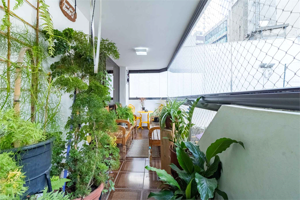 APARTAMENTO em HIGIENÓPOLIS