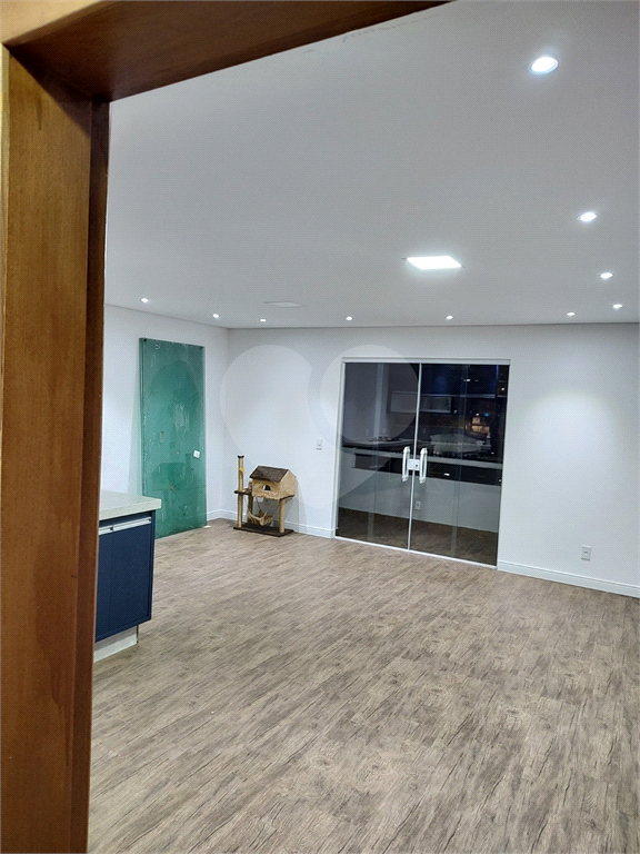 Sobrado 3 Casas - Bairro Turucuvi - 500  m do Metro Tucuruvi - 3 vagas - terreno de 240 m2 - Area const. 248 m2