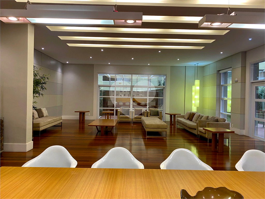 Apartamento a poucos passos da Avenida Paulista com 54m2 e 1 garagem