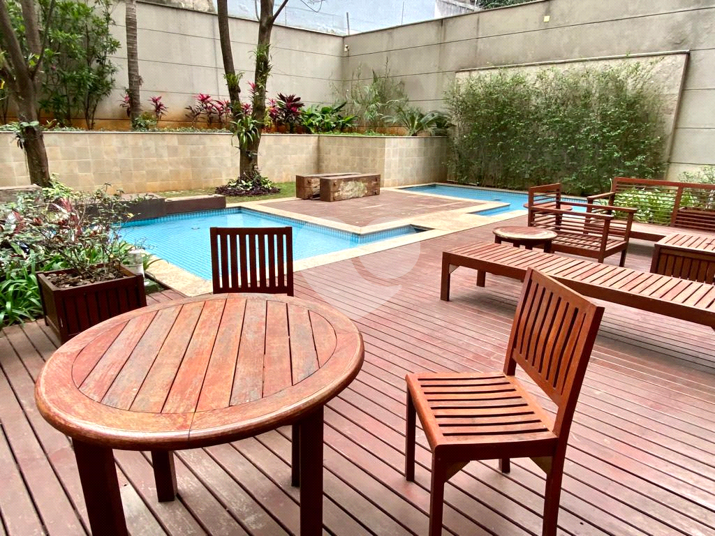 Apartamento a poucos passos da Avenida Paulista com 54m2 e 1 garagem