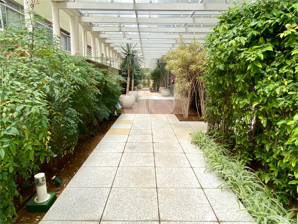 Apartamento a poucos passos da Avenida Paulista com 54m2 e 1 garagem