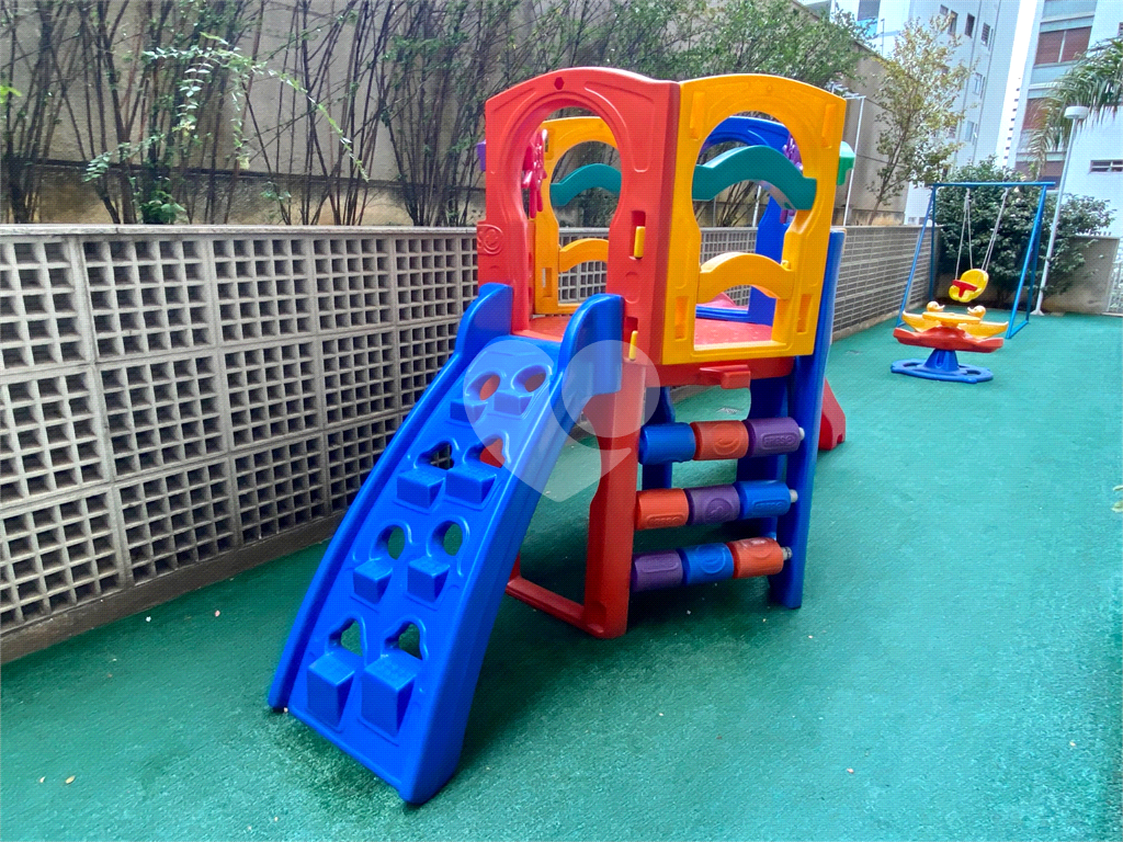 Apartamento a poucos passos da Avenida Paulista com 54m2 e 1 garagem