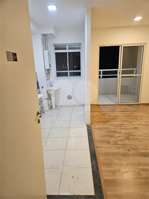 Apartamento à venda com 3 quartos, 60m² - Foto 3
