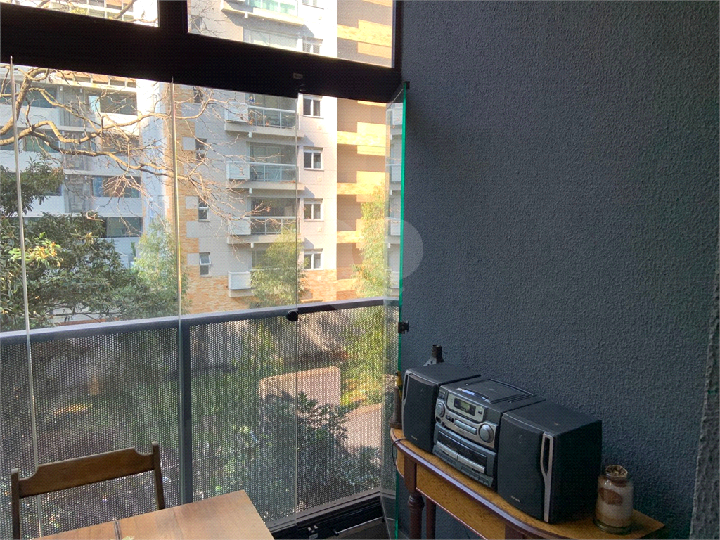 APARTAMENTO em VILA MADALENA