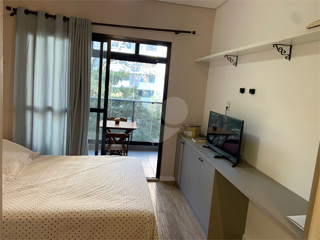 APARTAMENTO em VILA MADALENA