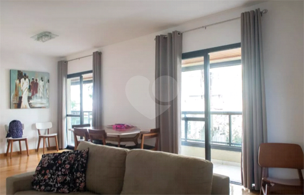 APARTAMENTO em SANTANA