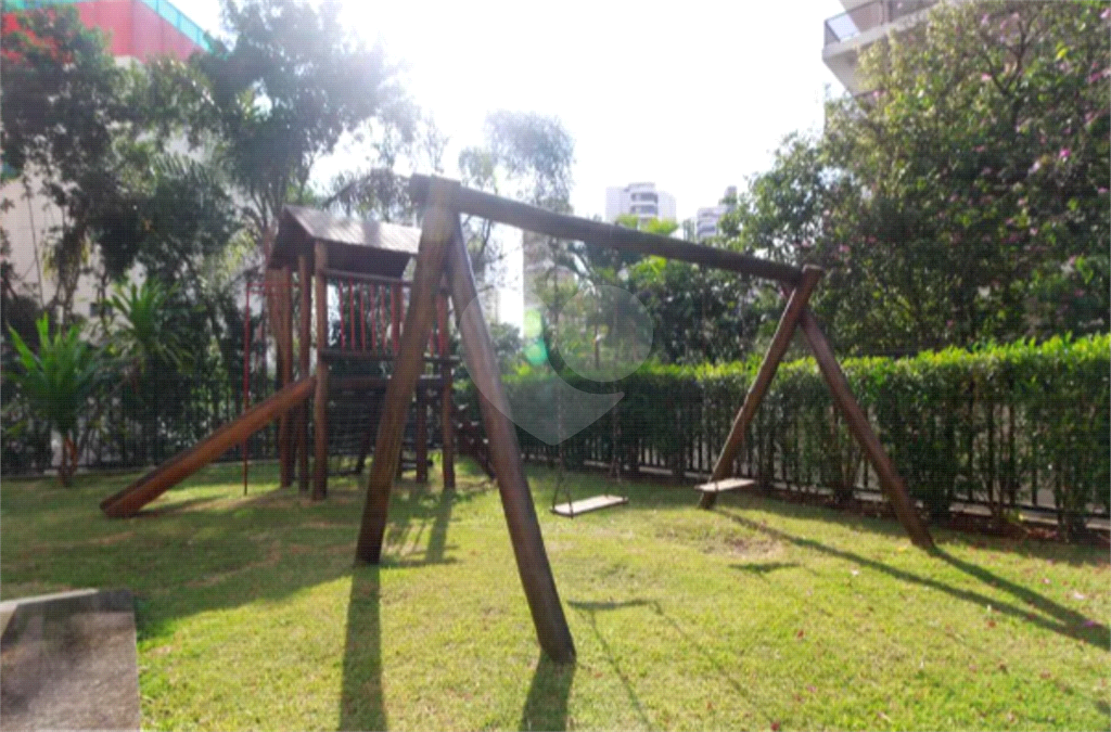 APARTAMENTO em SANTANA