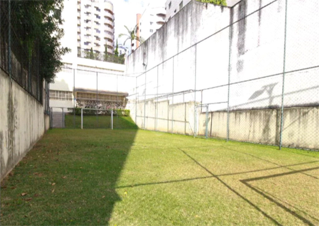 APARTAMENTO em SANTANA