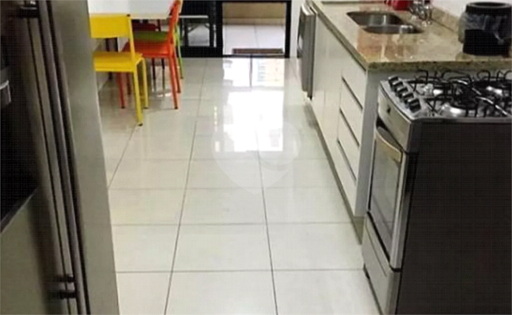 APARTAMENTO em SANTANA