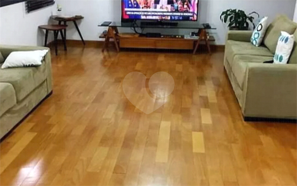 APARTAMENTO em SANTANA