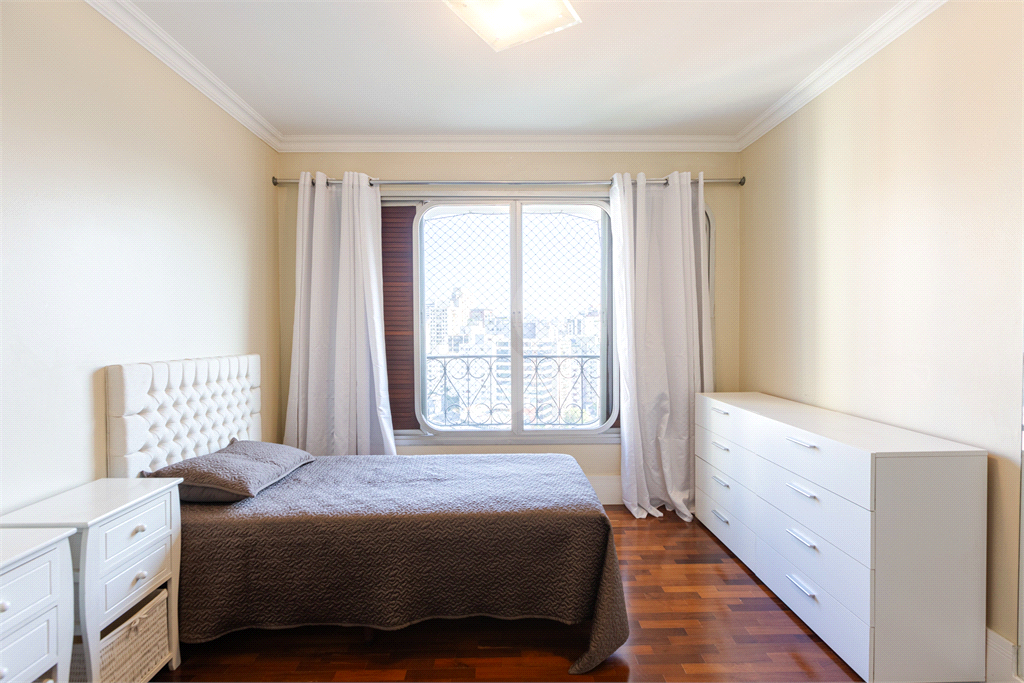 APARTAMENTO em VILA NOVA CONCEIÇÃO