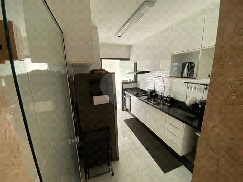 Apartamento Recém Reformado, Mobiliado e Pronto para Morar! 
