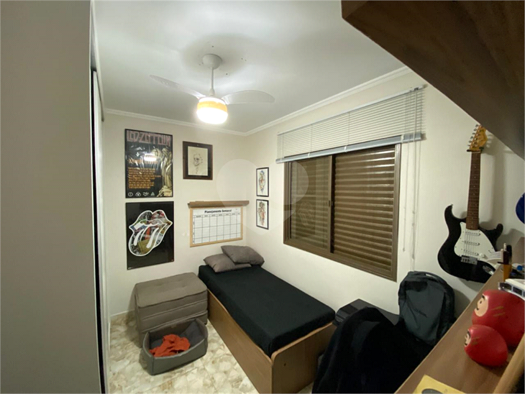 Apartamento Recém Reformado, Mobiliado e Pronto para Morar! 
