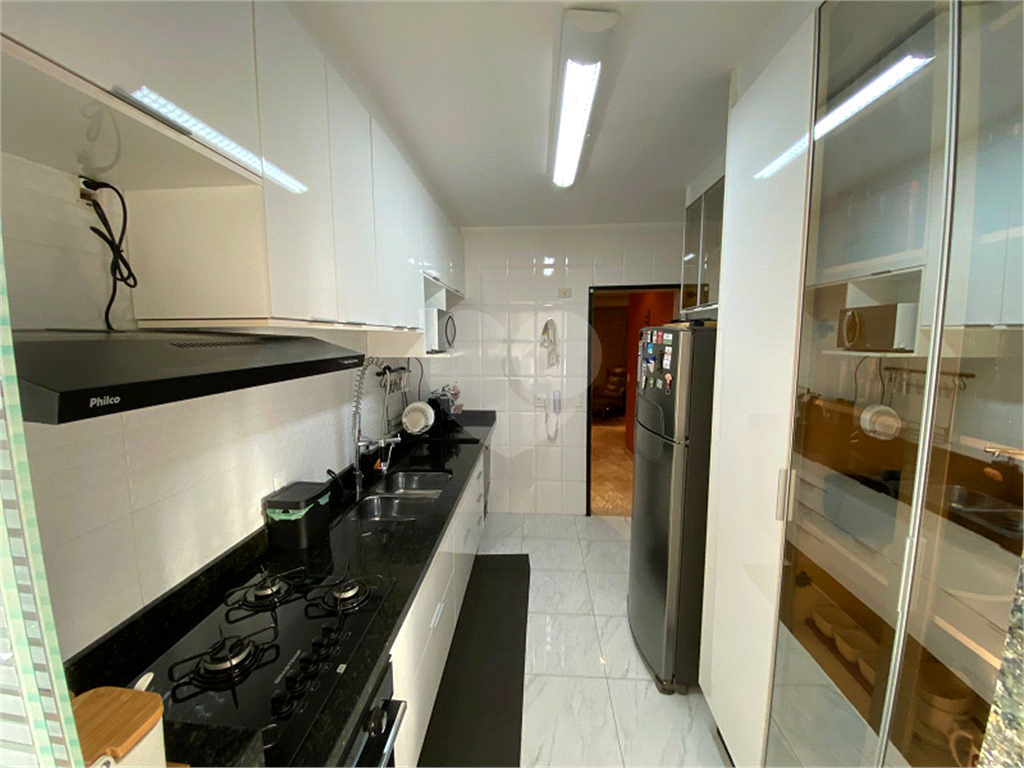 Apartamento Recém Reformado, Mobiliado e Pronto para Morar! 

