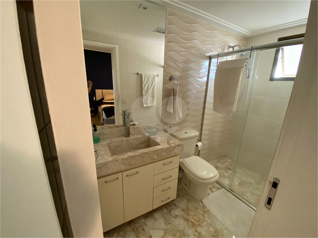 Apartamento Recém Reformado, Mobiliado e Pronto para Morar! 
