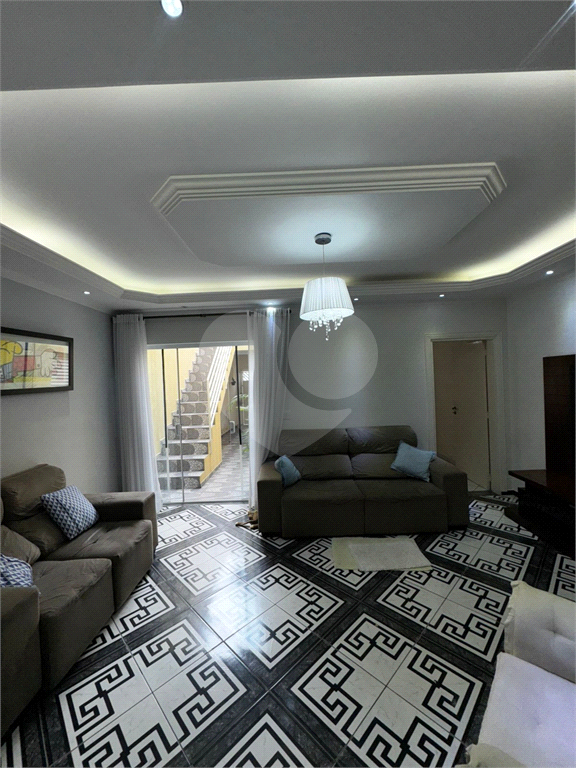 Casa à venda com 4 quartos, 197m² - Foto 3