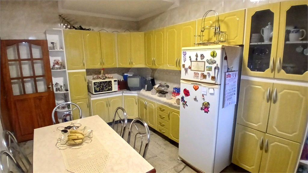 Sobrado à venda com 2 quartos, 164m² - Foto 13