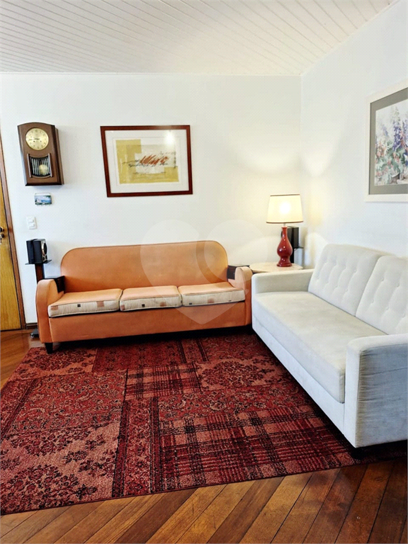APARTAMENTO em MOEMA