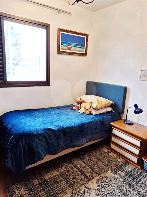 APARTAMENTO em MOEMA
