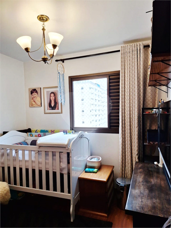 APARTAMENTO em MOEMA
