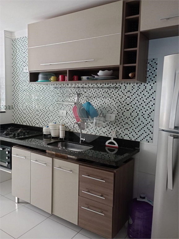 Venda ou Permuta: Apartamento Centro de Mongaguá, 2 Dormitórios, 2 Vagas, Vista para a Praia!