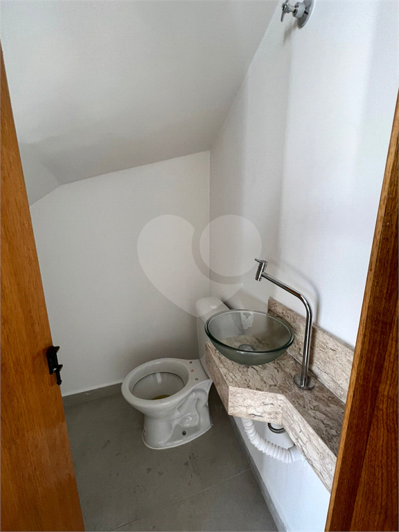 Sobrado 2 quartos sendo 2 suítes na Vila constancia 