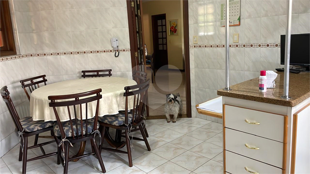 Casa de Condomínio à venda e aluguel com 3 quartos, 277m² - Foto 8